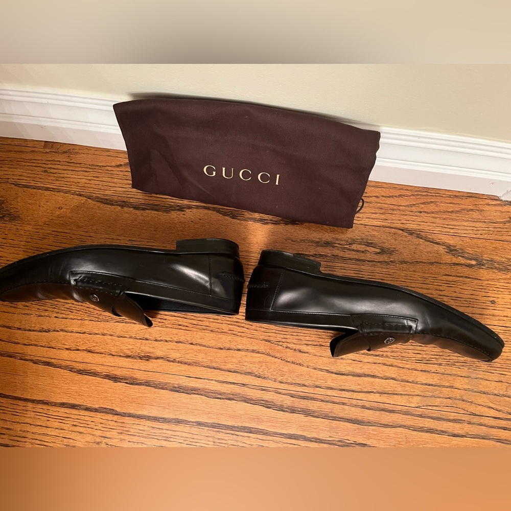 Gucci Men's Black Leather Slip-On Loafers - Picture 7 of 12
